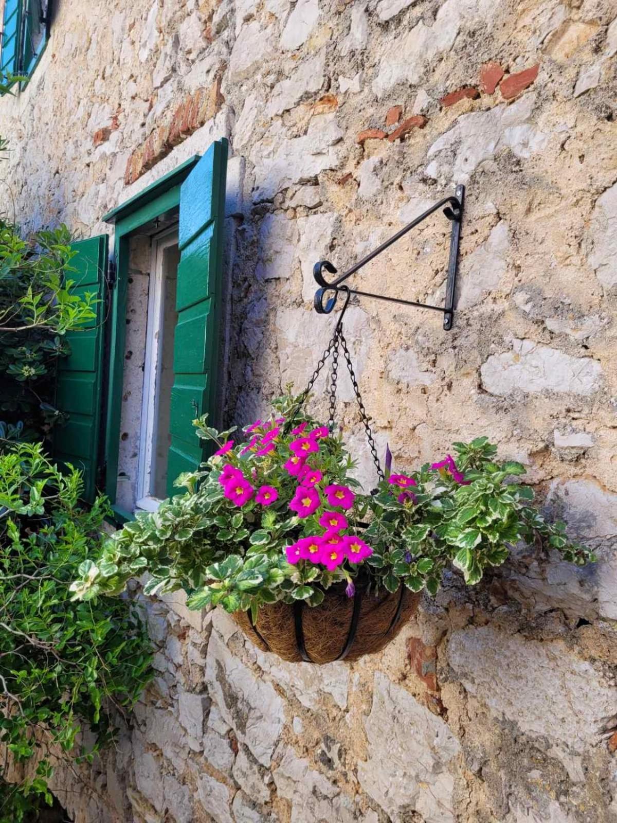 Malin Guesthouse Skradin Exteriör bild